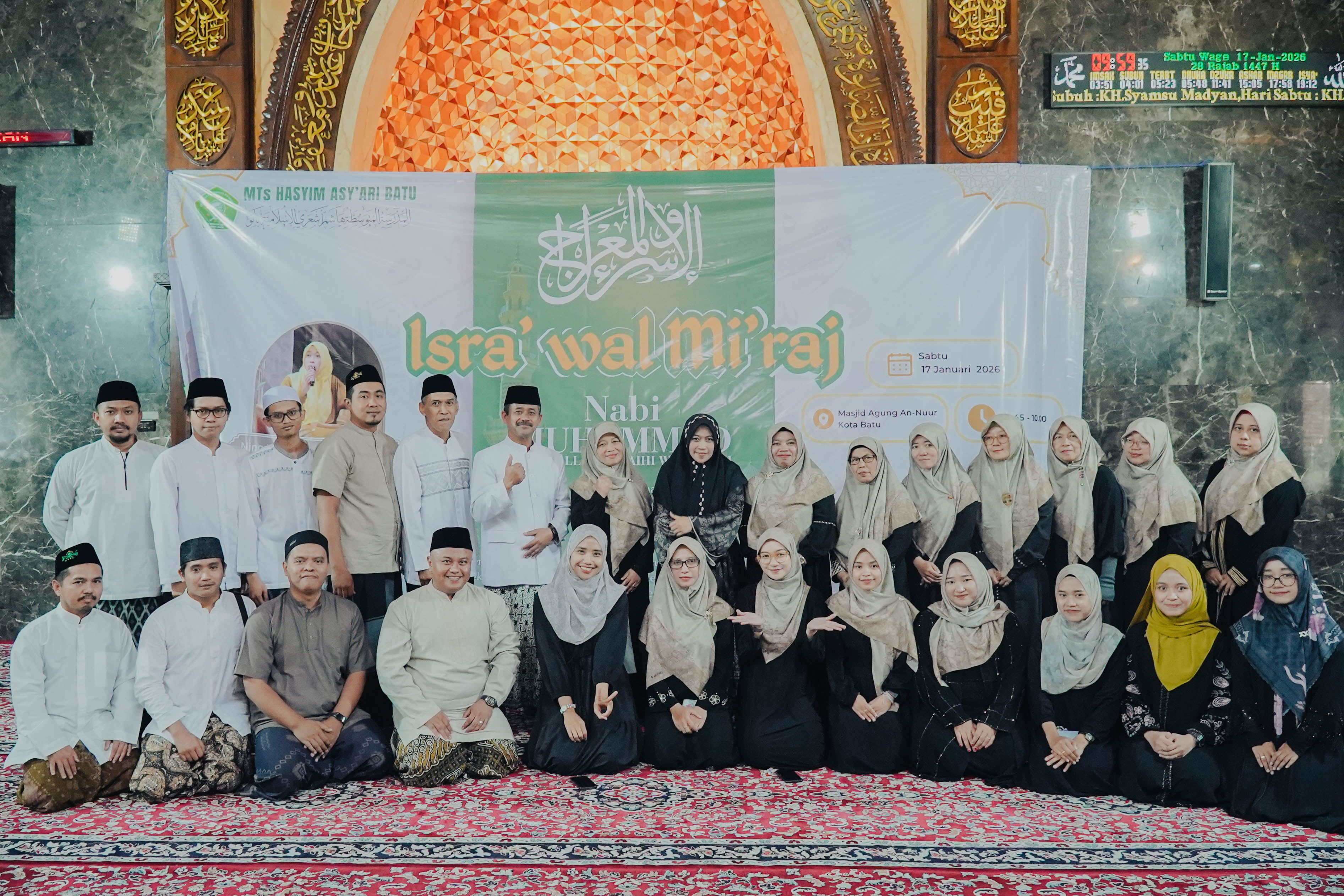 Memetik Hikmah Isra’ Mik’raj, Ribuan Siswa MTs Hasyim Asy’ari Padati Masjid Agung An Nuur Kota Batu