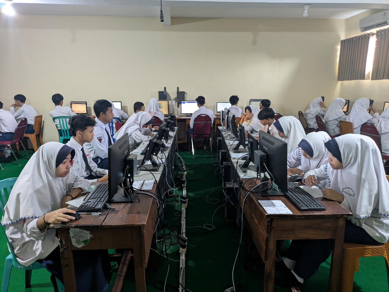 Pelaksanaan UMBK MTs Hasyim Asy’ari Berjalan Tertib